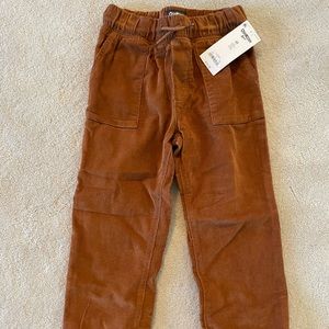 BRAND NEW! Osh kosh 5T boy’s corduroy joggers